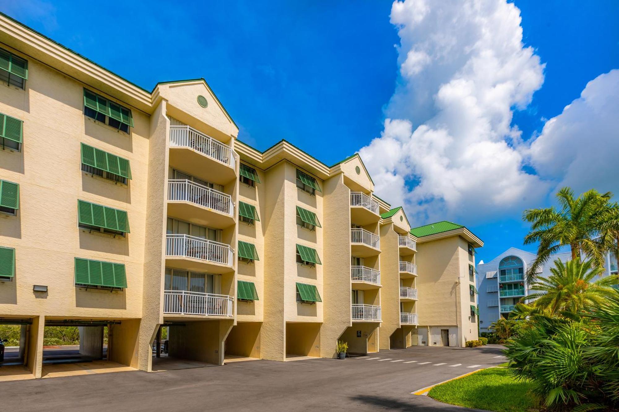 Sunrise Suites Big Kahuna Suite #202 Ки-Уэст Номер фото